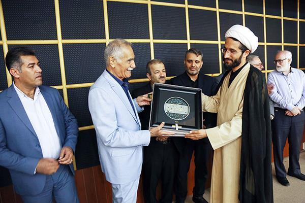 بزرگداشت یک معلم فیزیک‌دان
