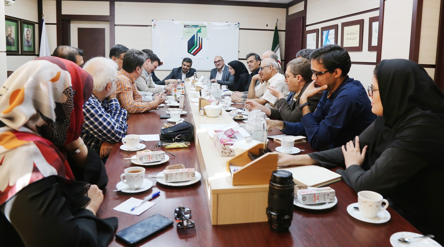 نشست ناشران هفدهمین جشنواره کتاب رشد1