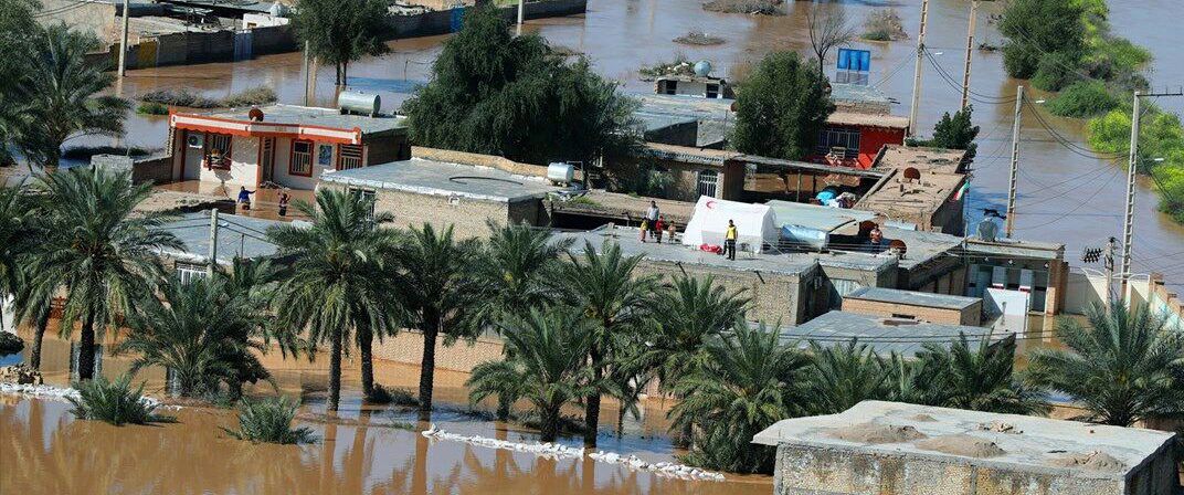 تصویر 3. ساخت و ساز در حریم مسیل‌ها و رودخانه‌ةا