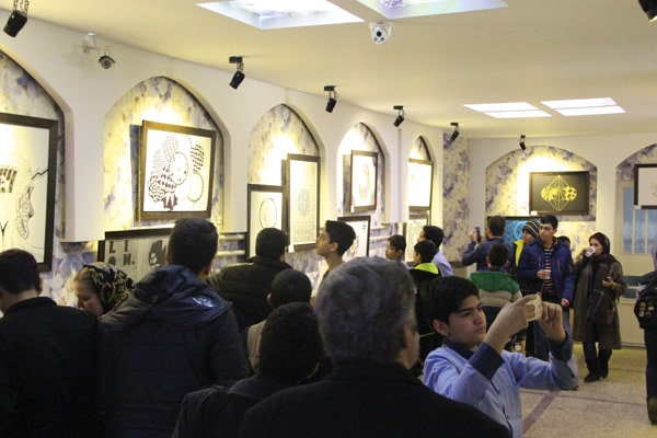 نمایشگاه دبیرستان شهید باهنر مهرشهر کرج