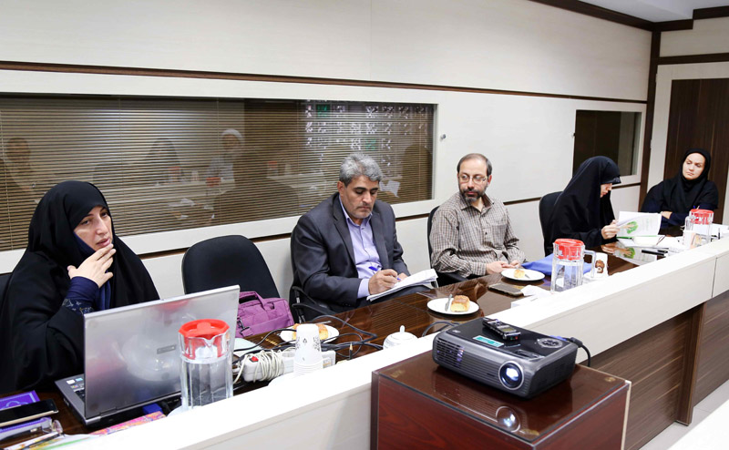 صاحب نظران و پیشکسوتان دوره پیش دبستان